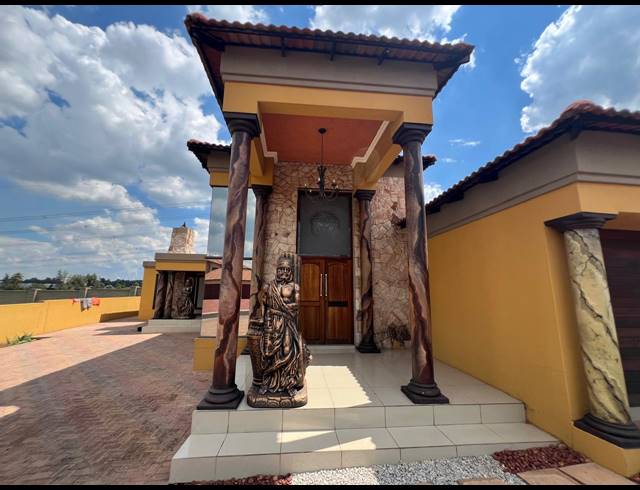 4 BEDROOM HOUSE FOR SALE IN ELIGWA ESTATE